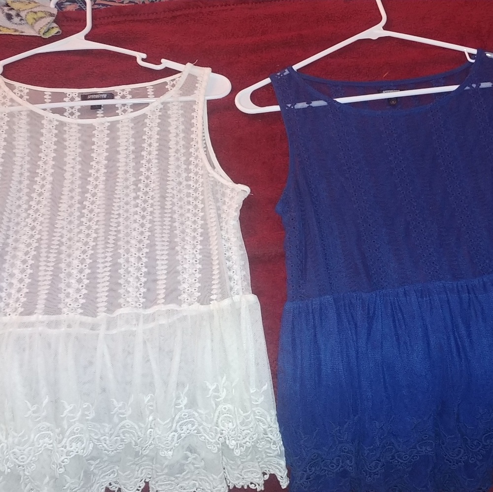 2 Lacy Sheer Seventeen tank tops Size Small